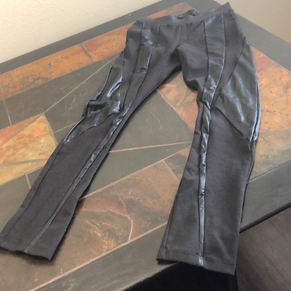 Kardashian Kollection pants